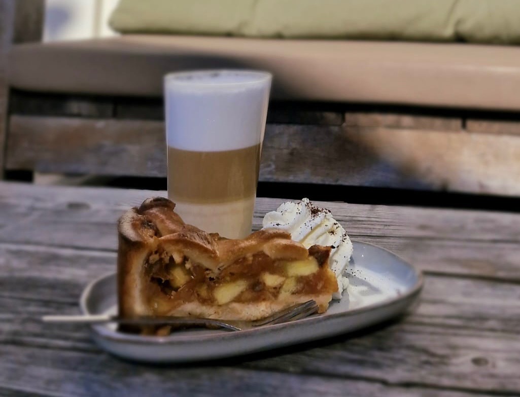 Koffie of thee met appeltaart